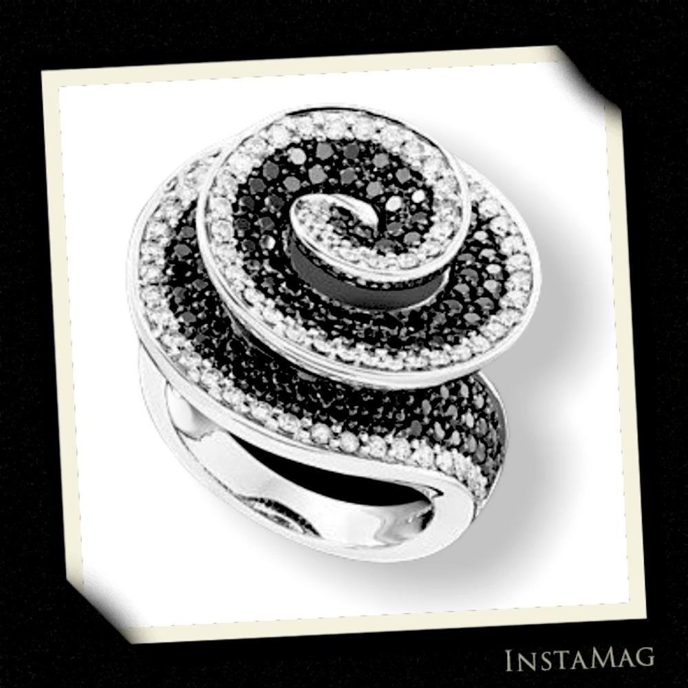 ⭐️HOST PICK⭐️ MACYS Black & White Diamonds 14KT Gold Spiral Ring - Picture 1 of 12